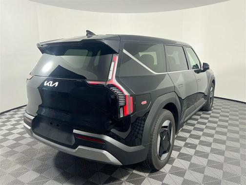 2026 Kia EV9 Light Long Range