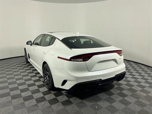 2023 Kia Stinger GT-Line