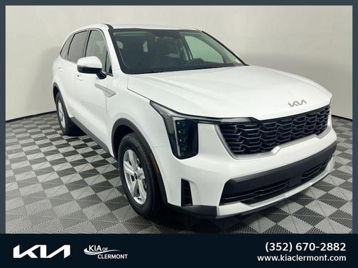 Glacial White Pearl 2026 Kia Sorento LX
