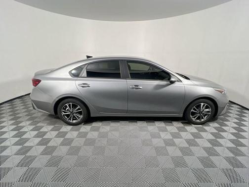 Steel Gray 2024 Kia Forte LXS