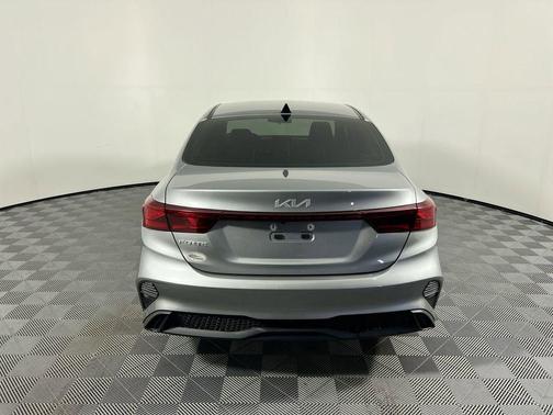 Steel Gray 2024 Kia Forte LXS