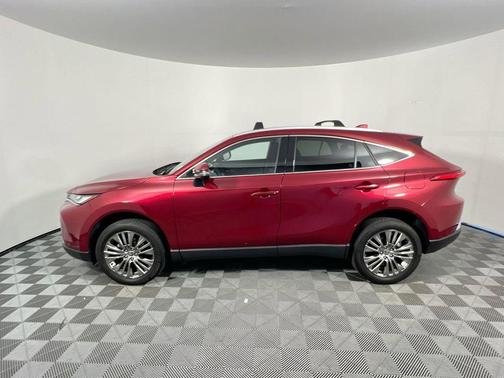 Ruby Flare Pearl 2024 Toyota Venza XLE