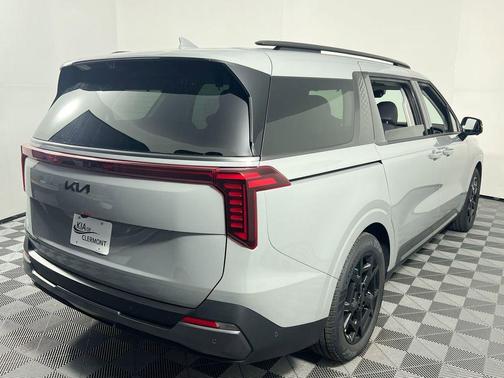 Ceramic White 2026 Kia Carnival Hybrid SX