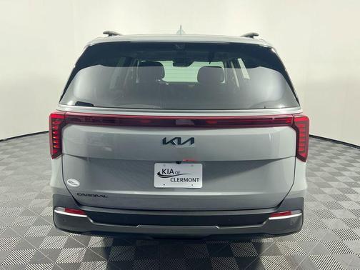 Ceramic White 2026 Kia Carnival Hybrid SX