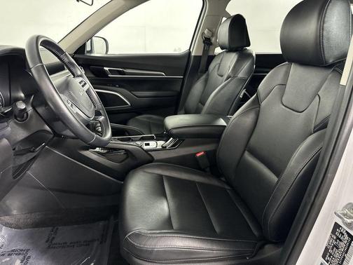 Glacial White Pearl 2022 Kia Telluride S