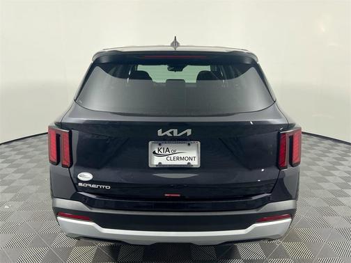 2026 Kia Sorento LX