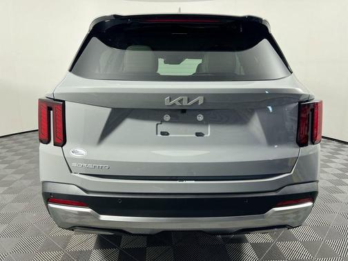 Wolf Gray 2026 Kia Sorento EX