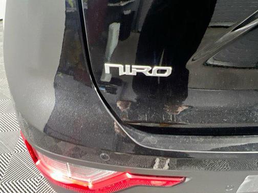 2025 Kia Niro EX