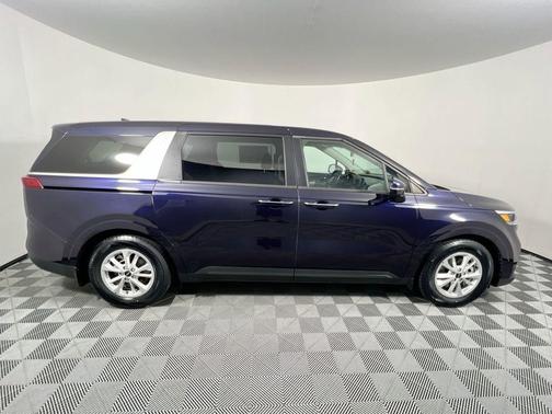 Deep Chroma Blue 2024 Kia Carnival LX