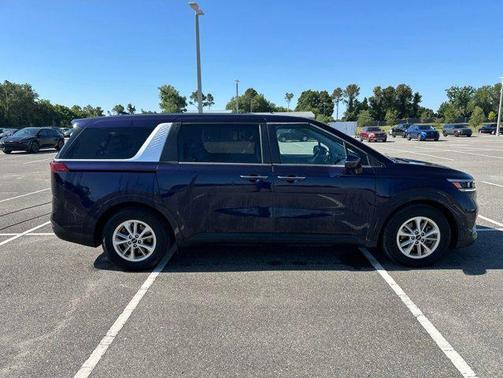 Deep Chroma Blue 2024 Kia Carnival LX