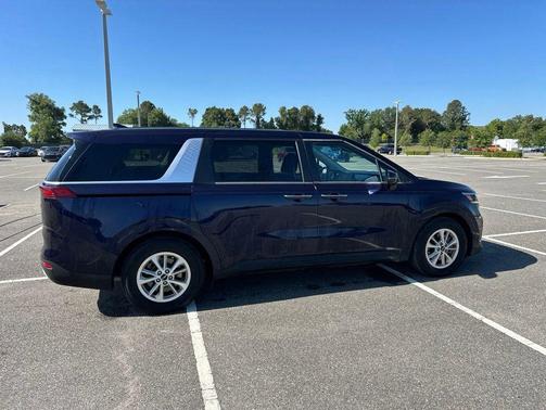 Deep Chroma Blue 2024 Kia Carnival LX