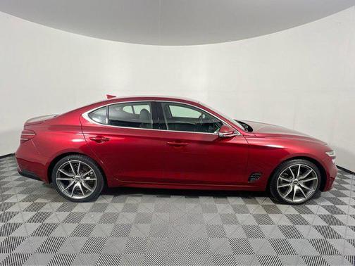 2023 Genesis G70 2.0T RWD