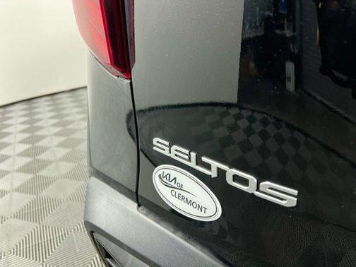 2025 Kia Seltos EX