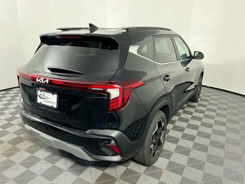 2025 Kia Seltos EX