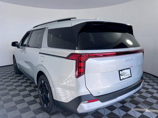2025 Kia Carnival EX