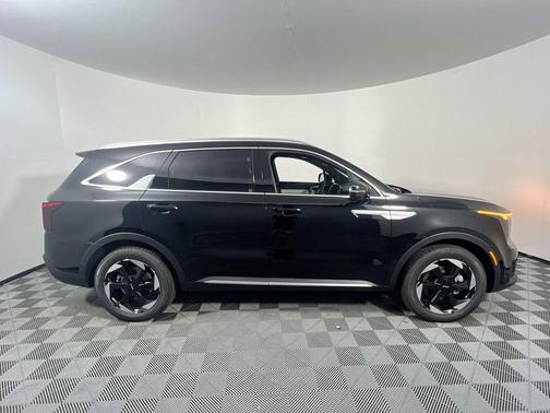 Aurora Black Pearl 2026 Kia Sorento Hybrid SX Prestige
