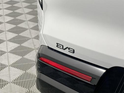 2026 Kia EV9 Land
