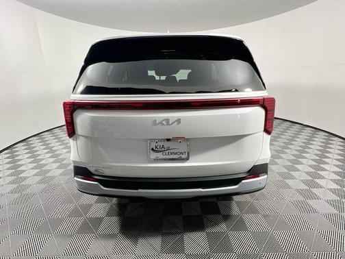 White Pearl 2026 Kia Carnival LXS