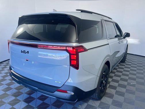 2025 Kia Carnival Hybrid SX
