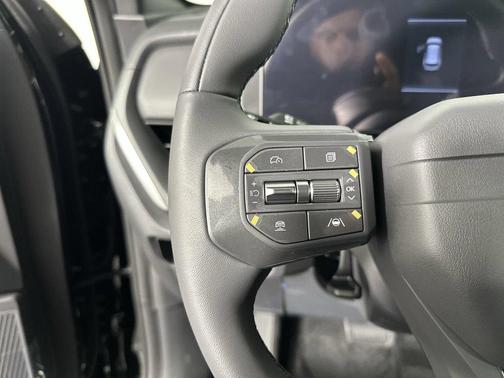 Aurora Black Pearl 2027 Kia Seltos X-Line S
