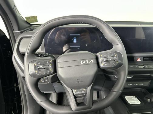 Aurora Black Pearl 2027 Kia Seltos X-Line S