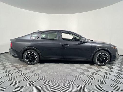 Interstellar Gray 2025 Kia K4 EX