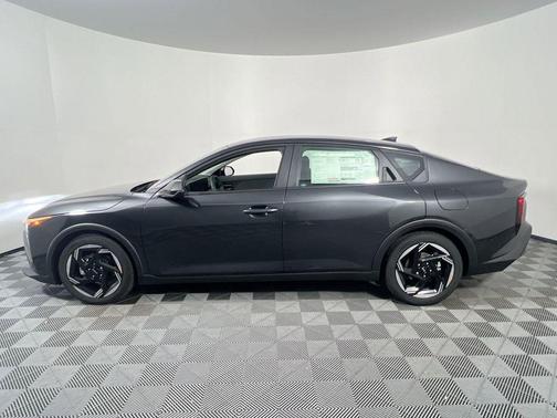 Interstellar Gray 2025 Kia K4 EX