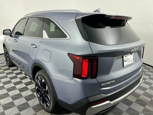 2025 Kia Sorento EX