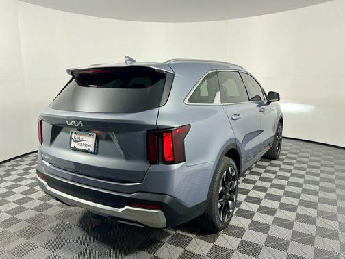 2025 Kia Sorento EX