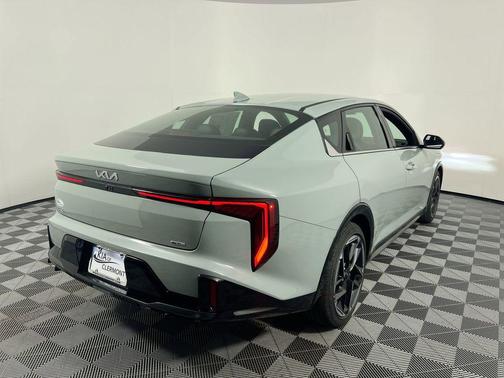 Morning Haze 2025 Kia K4 GT-Line