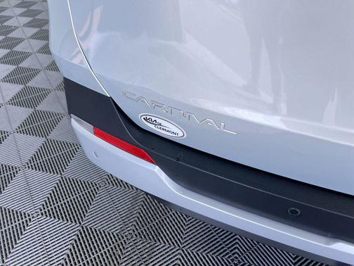 Ivory Silver 2026 Kia Carnival Hybrid EX