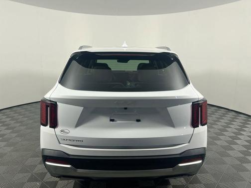 Glacial White Pearl 2026 Kia Sorento EX