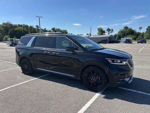 Aurora Black Pearl 2024 Kia Carnival SX Prestige
