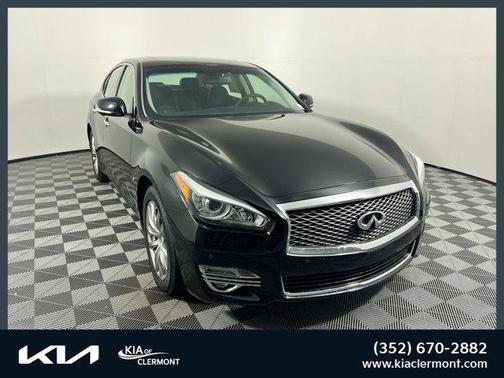 2015 INFINITI Q70 3.7