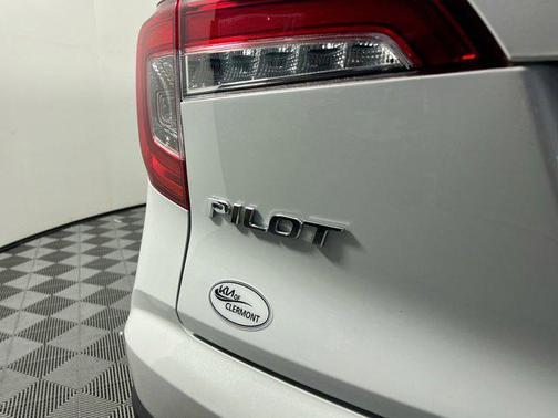 2022 Honda Pilot AWD Elite