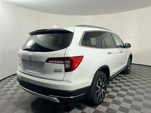 2022 Honda Pilot AWD Elite