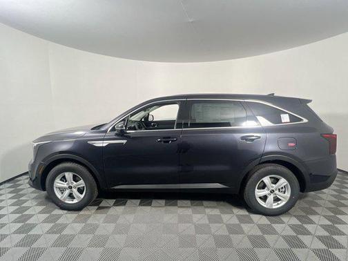 2025 Kia Sorento LX