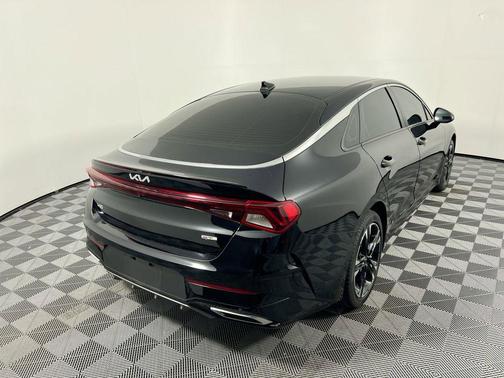 Ebony Black 2022 Kia K5 GT-Line
