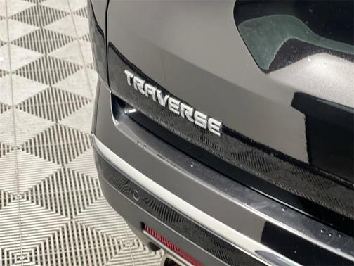2022 Chevrolet Traverse High Country