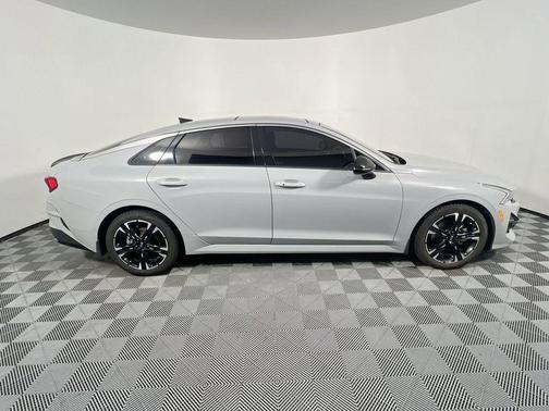 Wolf Gray 2024 Kia K5 GT-Line