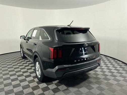 2021 Kia Sorento LX