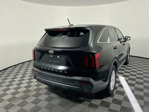 2021 Kia Sorento LX