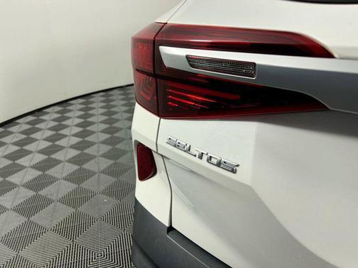 2022 Kia Seltos EX