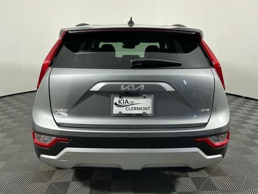 2025 Kia Niro SX