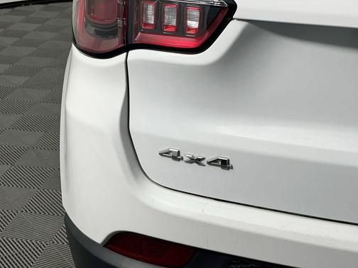 2023 Jeep Compass Sport