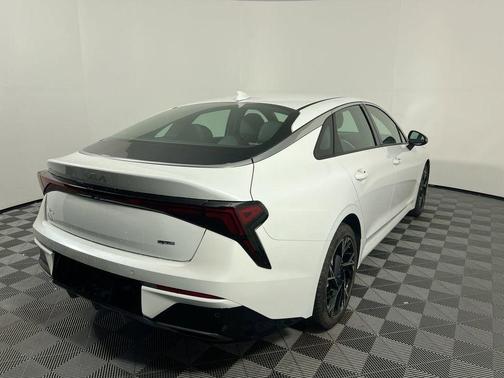 Snow White Pearl 2026 Kia K5 GT-Line FWD