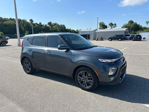 Gravity Gray 2022 Kia Soul EX