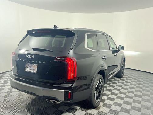 Ebony Black 2024 Kia Telluride S