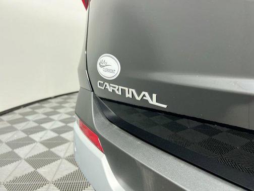 Aurora Black Pearl 2026 Kia Carnival EX
