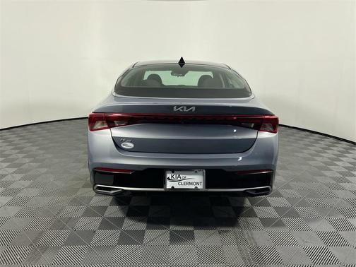 2022 Kia K5 EX
